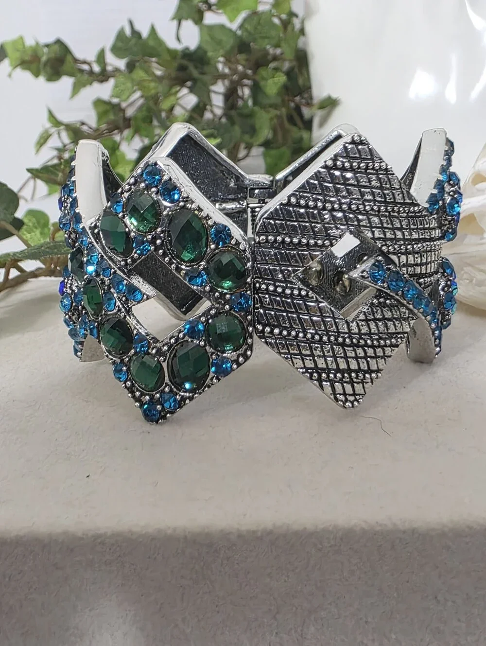 Vintage Silver Tone Emerald & Sapphire Blue Rhinestone Hinged Cuff Bracelet